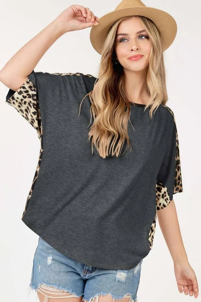 Round Neck w/Cheetah Detail Tee